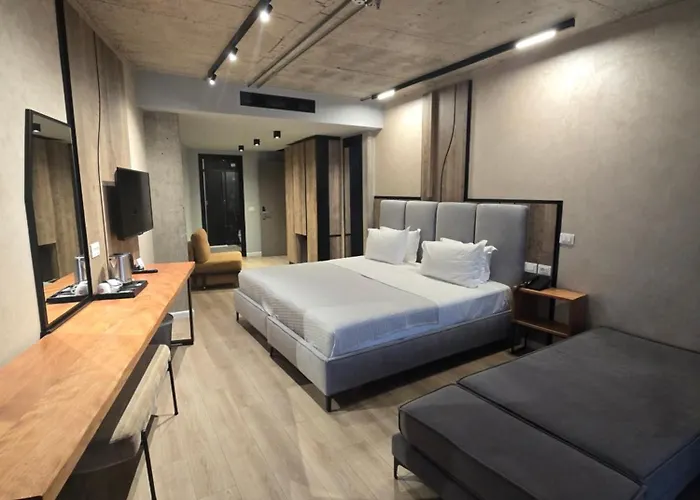 Amr Hotel - Durres
